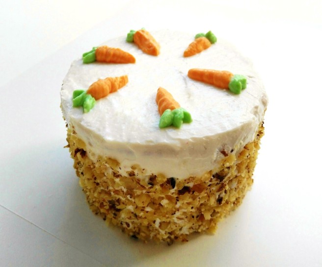 moist carrot cake exterior